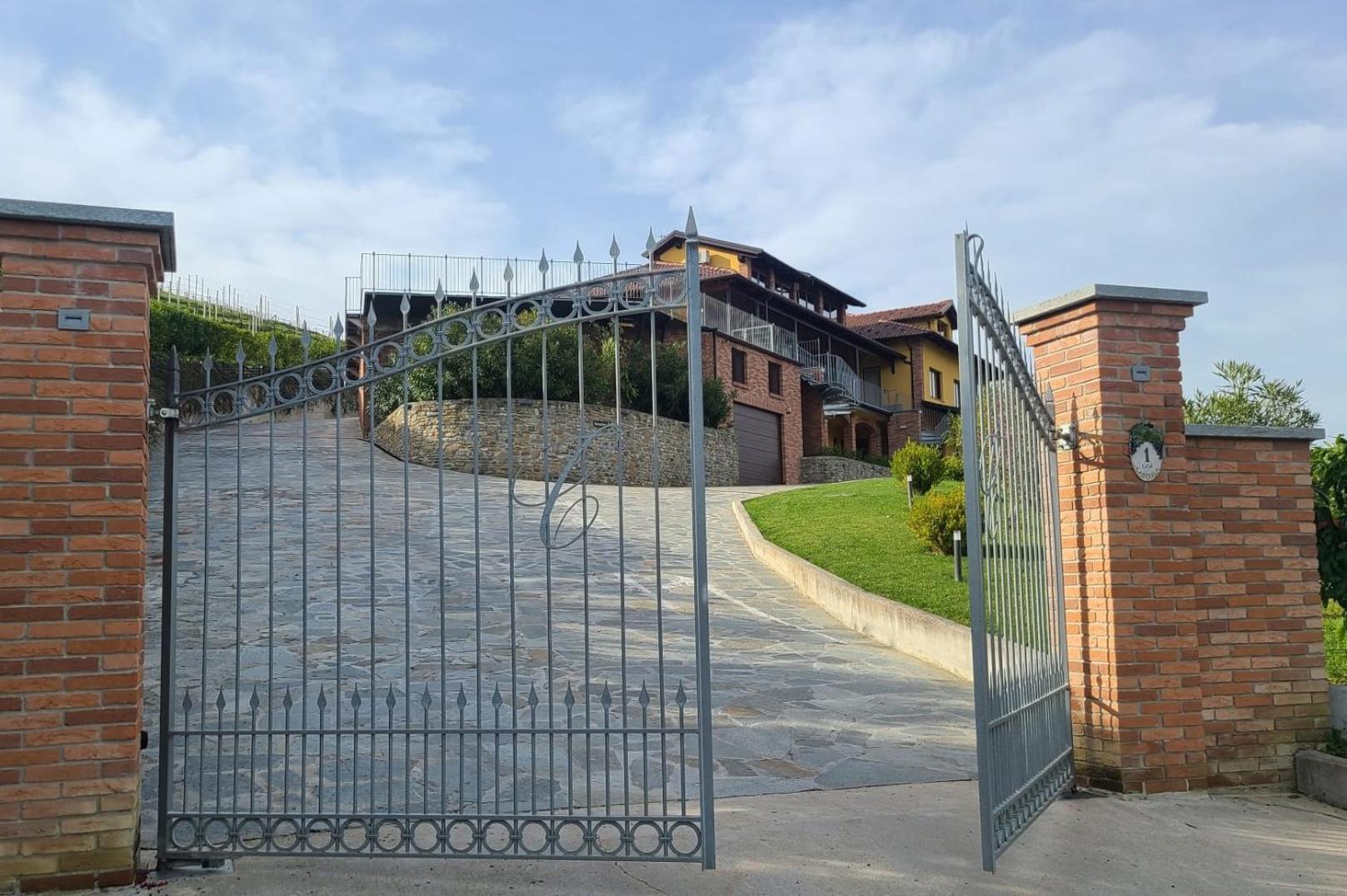 Casa Castella - Adults Only - Langhe Villa Diano d'Alba Ngoại thất bức ảnh