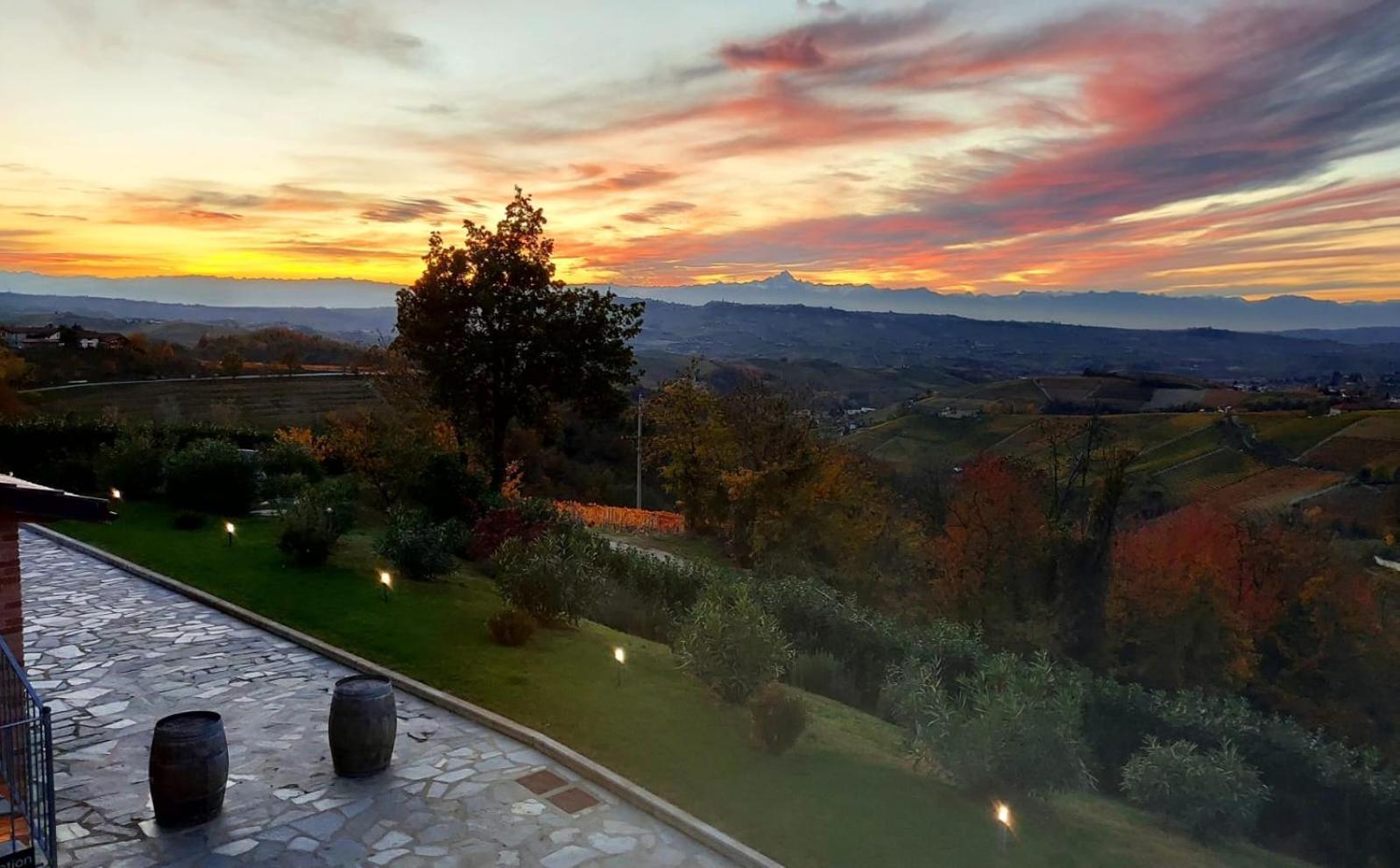 Casa Castella - Adults Only - Langhe Villa Diano d'Alba Ngoại thất bức ảnh